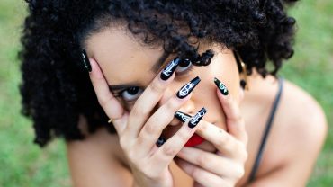 💅 Onglerie – Beauté des mains et des pieds à l’ivoirienne